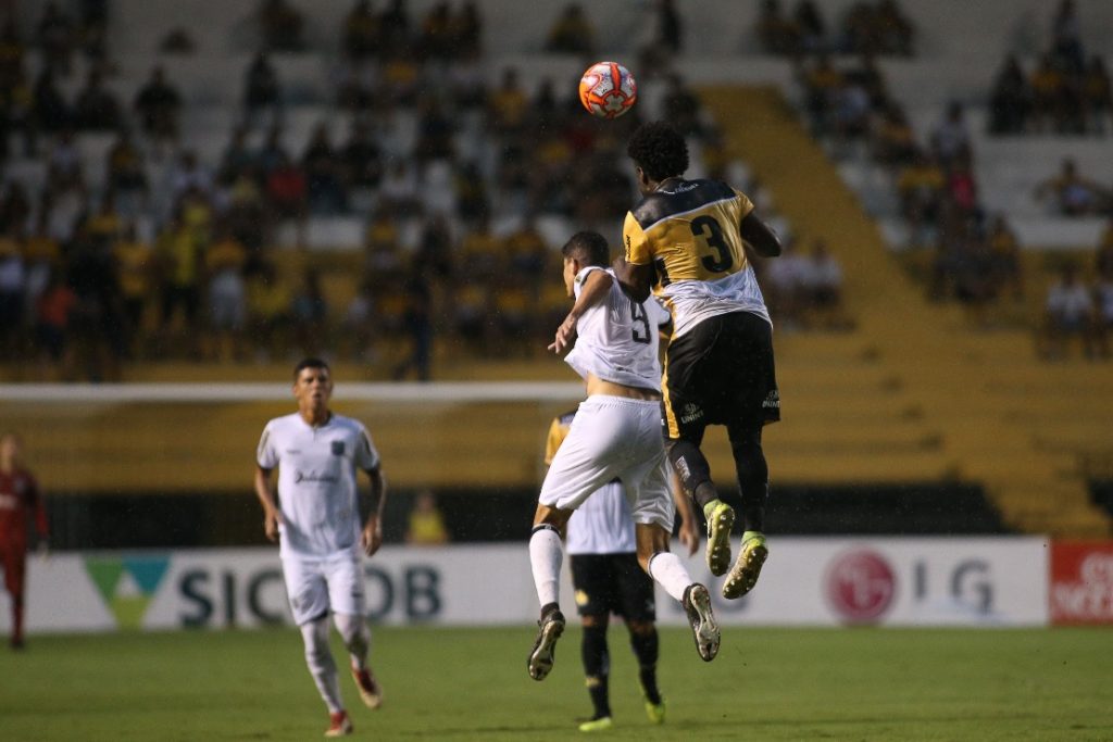 Nhan-dinh-bong-da-Serie-B-Hang-2-Brazil-07h30-10-07-2019-F8 (2)