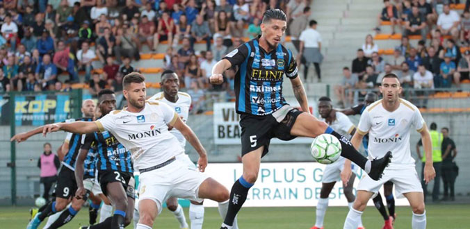 paris-vs-chambly-00h00-ngay-3-9-2