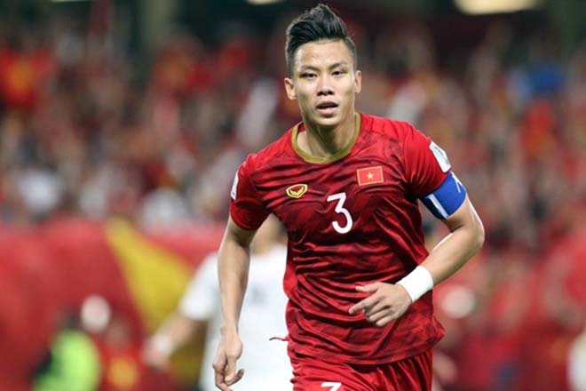 Thầy Park chọn 2 SAO quá tuổi dự SEA Games: Bất ngờ chiến binh số 1 hàng thủ - 1