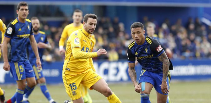nhan-dinh-soi-keo-bong-da-extremadura-vs-alcorcon-hom-nay-01h00-ngay-04-01-1