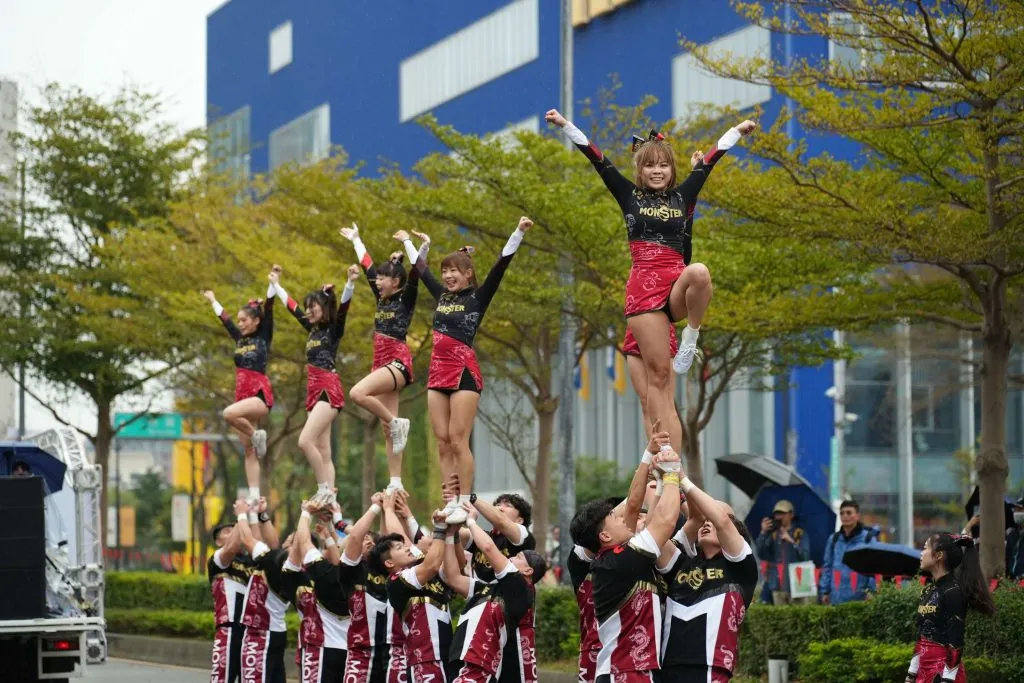 le-hoi-den-long-viet-nam-2025-ket-hop-ban-sac-dan-toc-cong-nghe-hien-dai-va-phat-trien-ben-vung